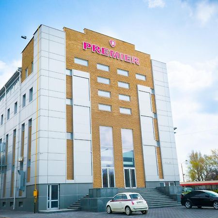 Hotel Premier Kamjanske Buitenkant foto