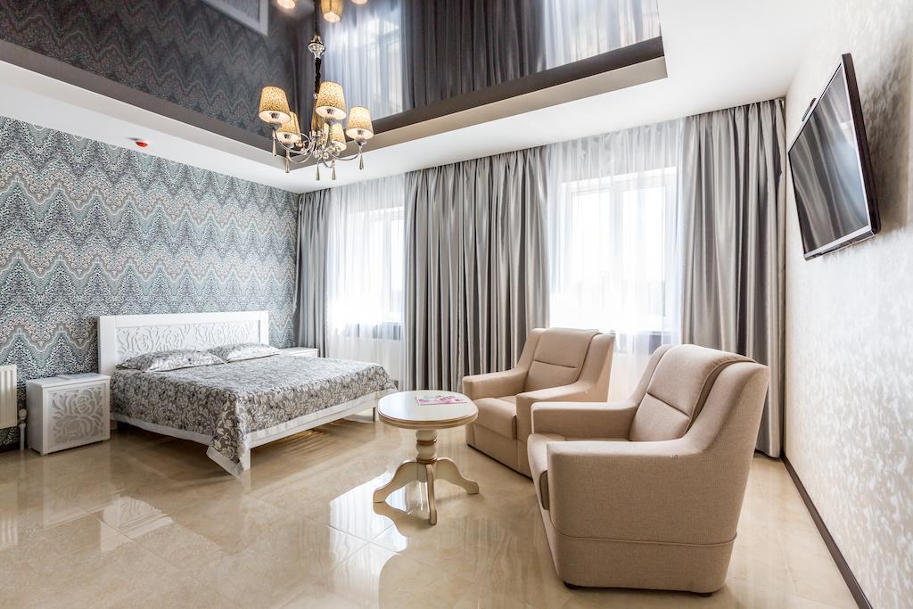 Hotel Premier Kamjanske Kamer foto