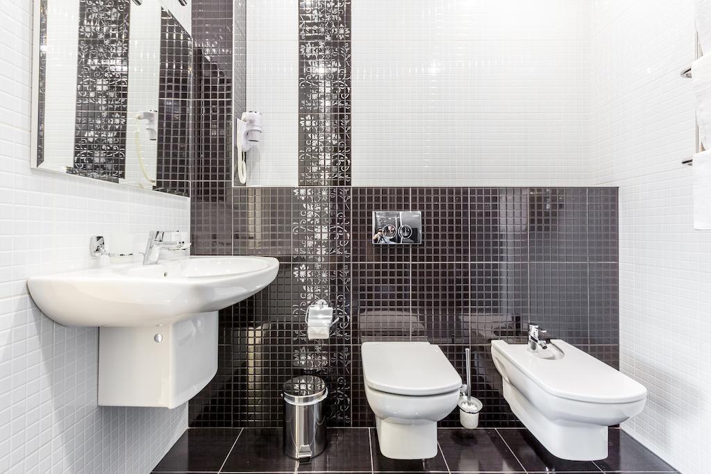 Hotel Premier Kamjanske Kamer foto